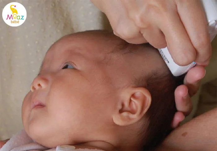 Tóc máu là gì? Nên giữ lại hay cắt tóc máu cho trẻ sơ sinh