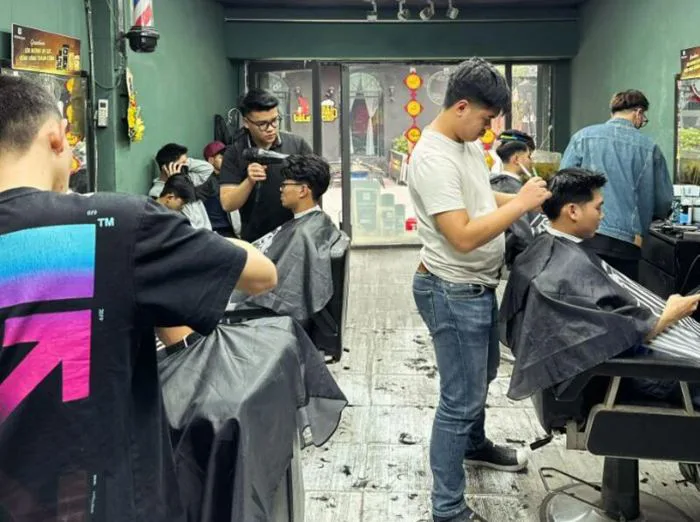 Top địa chỉ uốn tóc nam ở Vinh chuyên nghiệp giá rẻ nhất