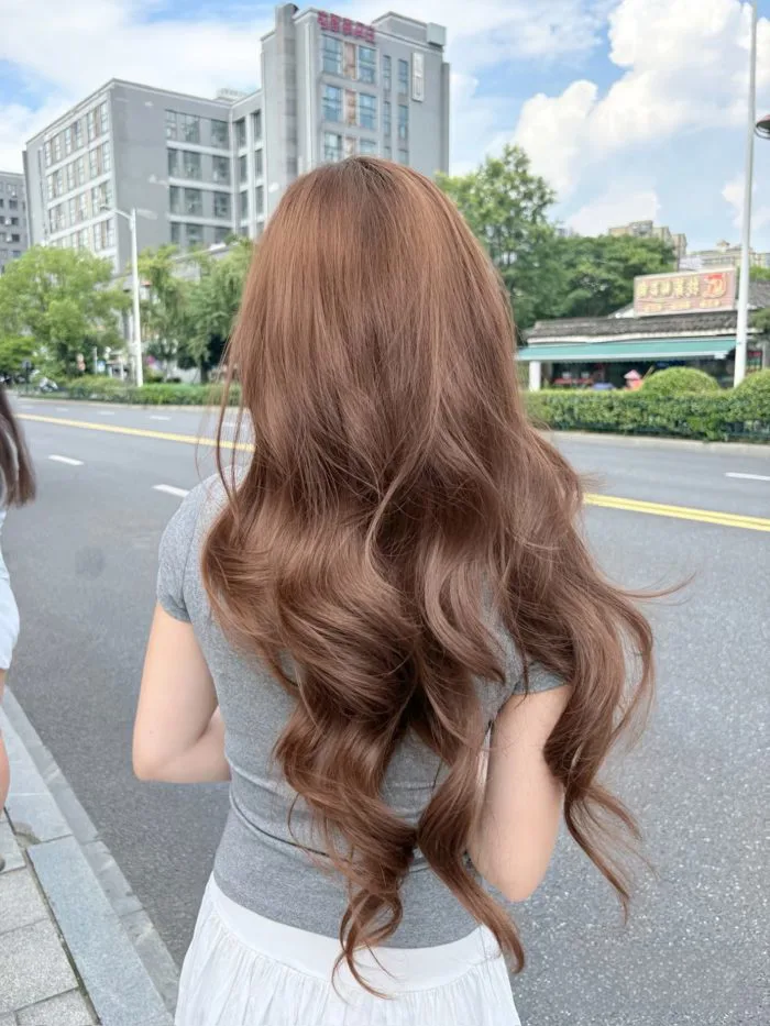 Yzi Hair Salon Phú Nhuận – Địa Chỉ Uốn Tóc Đẹp, Giữ Nếp Lâu Và Chuẩn Trend  2025