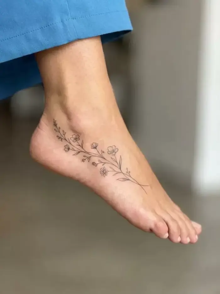 20+ Mẫu Hình Xăm Chân Nữ Độc Đáo, Cuốn Hút