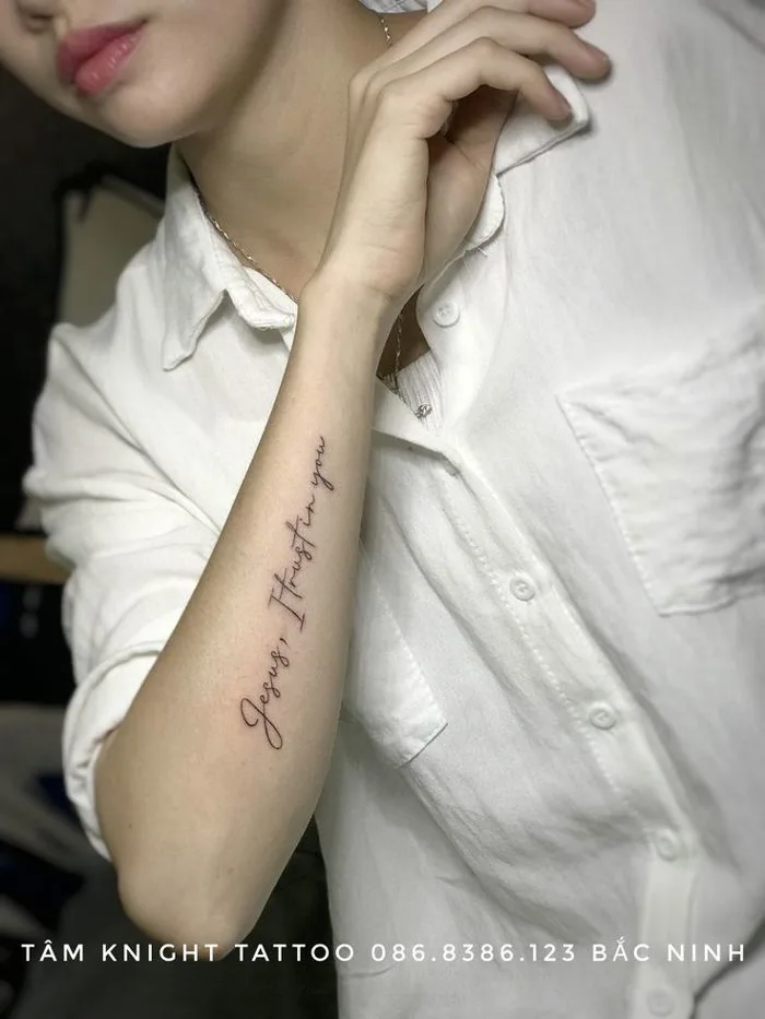 Tattoo for girl | Tattoo chữ, Hình xăm tên, Xăm chữ cho nữ