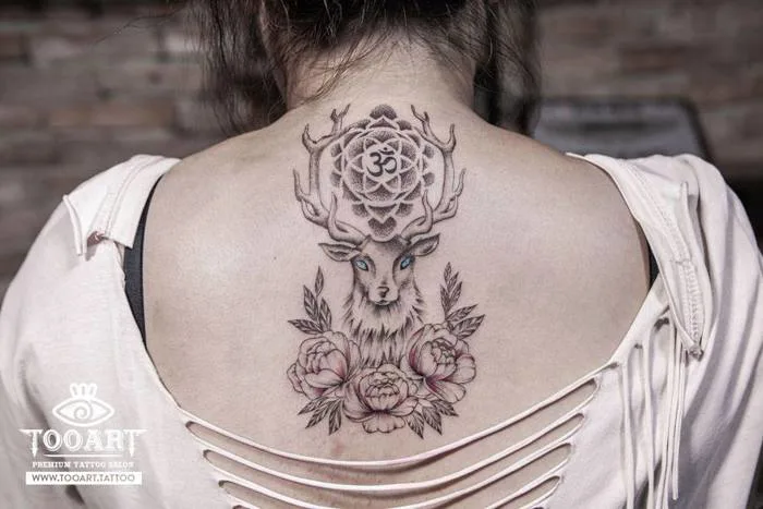 Hình xăm lưng nữ đẹp – Tattoo dọc sống lưng quyến rũ 2025 - TooArt - Tattoo  and Piercing Salon