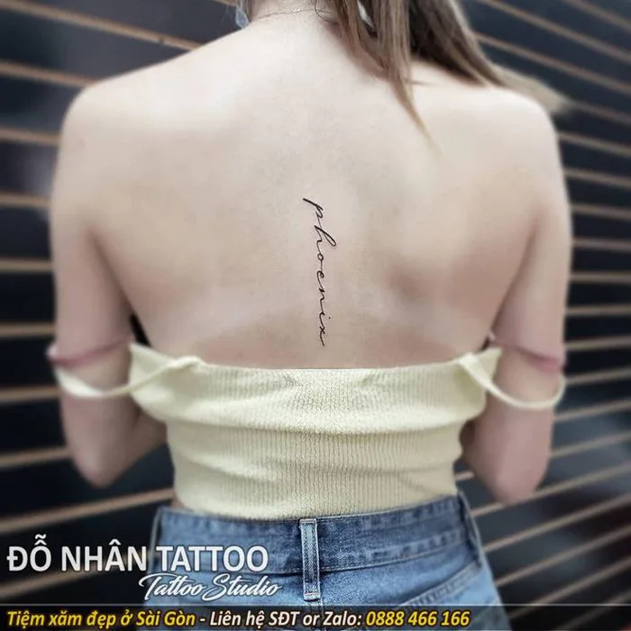 Hình xăm chữ dọc sống lưng