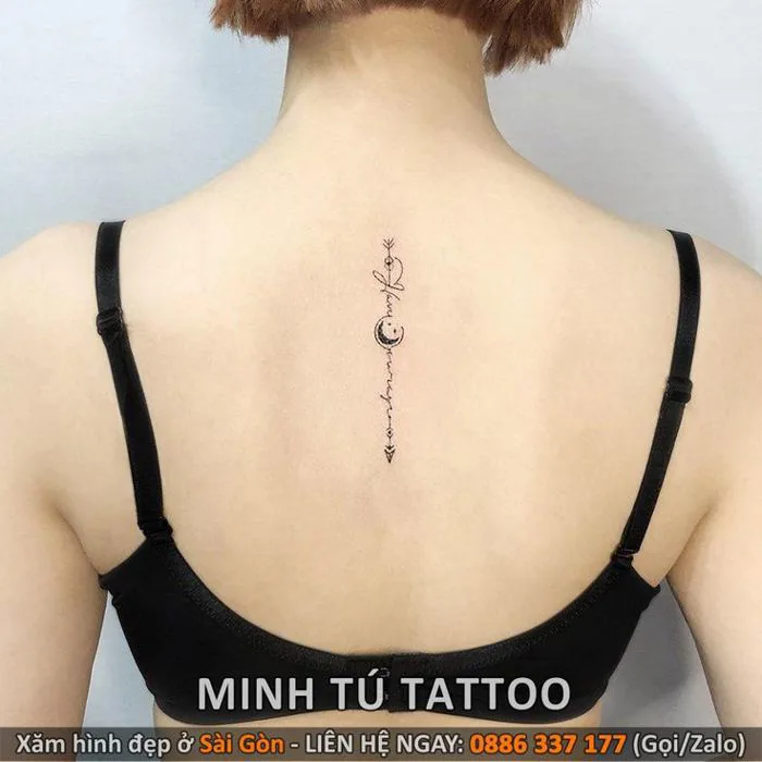Hình xăm dọc sống lưng cho nữ (2)