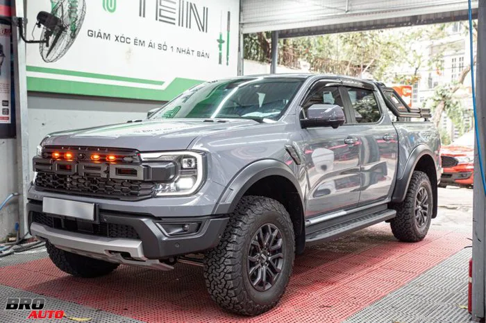 FORD RAPTOR 2023 XÁM NÂNG CẤP NHỮNG PHỤ KIỆN CẦN THIẾT