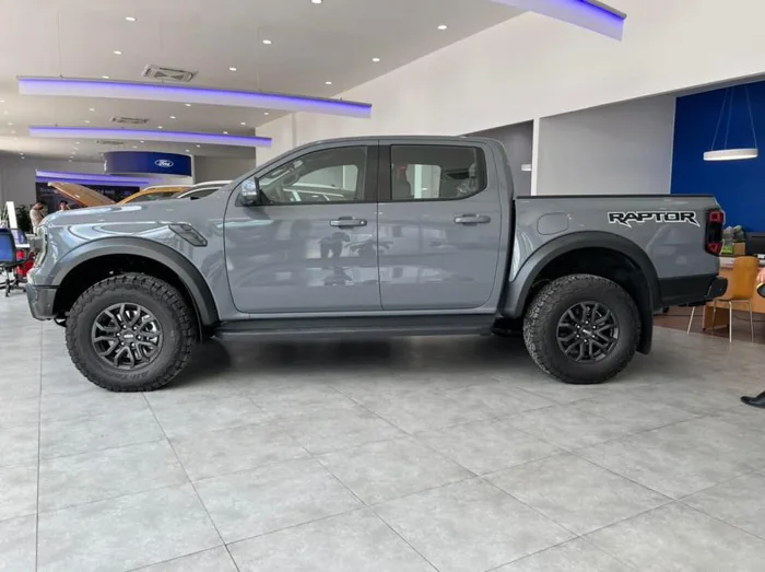 Ford Ranger Raptor Màu Xám 2024