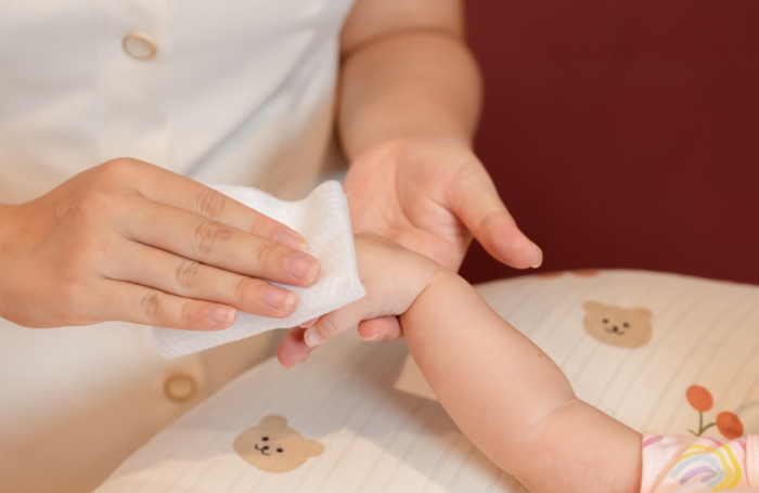 Cách Sử Dụng Khăn Khô Đa Năng Cho Bé Trong Từng Trường Hợp - Zizou - Khăn  khô cho mẹ và bé