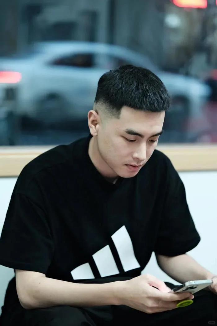 Khám phá các kiểu tóc nam ngắn mùa hè hot hit 2026