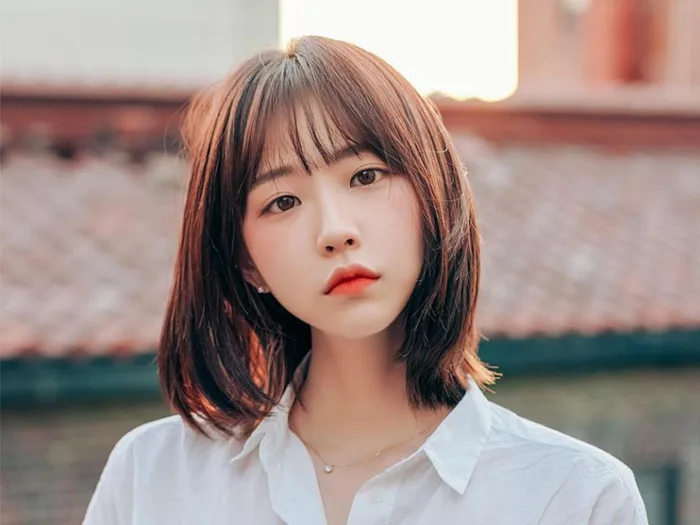10 kiểu tóc ngắn mái thưa đẹp tự nhiên phù hợp với mọi gương mặt