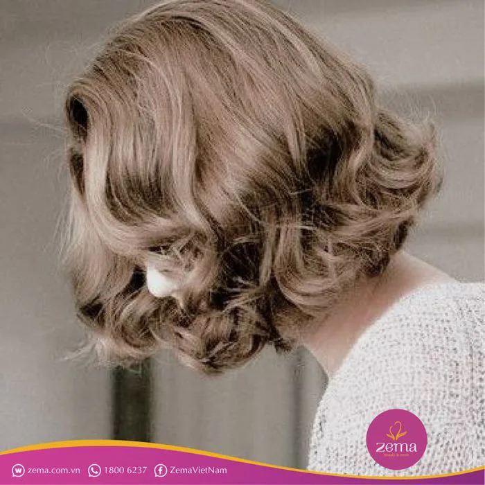Tóc xoăn ngắn ngang vai | Evelyn hardcastle aesthetic, Narcissa malfoy hair  short, Retro glam wavy