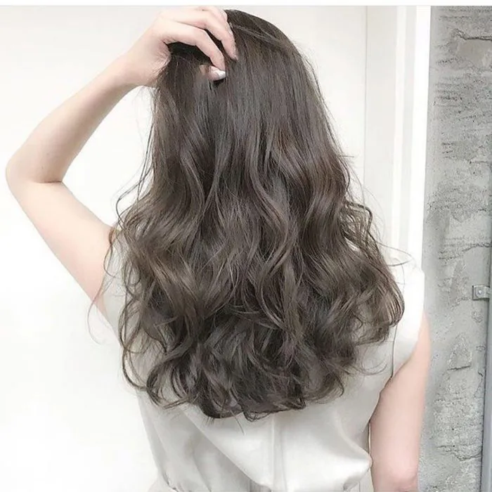 Nên uốn tóc trước Tết bao lâu thì đẹp? Làm đẹp Tết 2024
